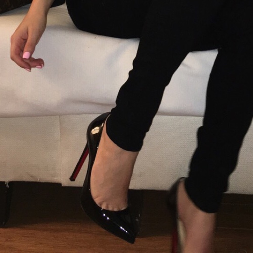 Louboutin piagelle black